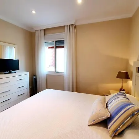 Boliches Parking & * フエンヒロラ