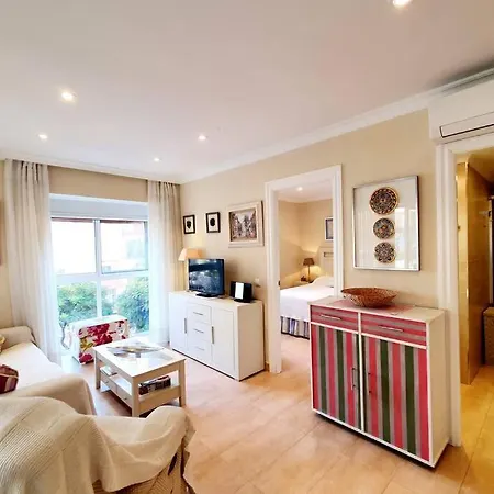 Boliches Parking & *